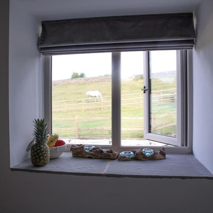 Luxury Detached Peak District Stone Barn - Dog Friendly Villa Hazelwood Exterior photo